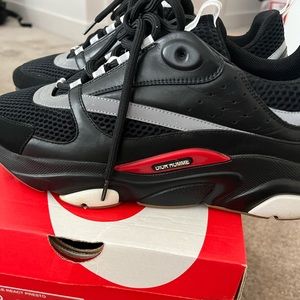 Dior Men sneakers B22
